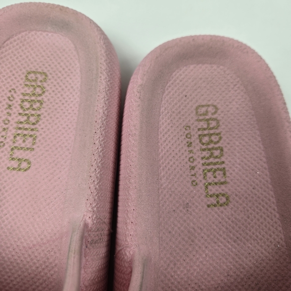 Comfortable Pink Slide Sandals - Picture 5 of 7